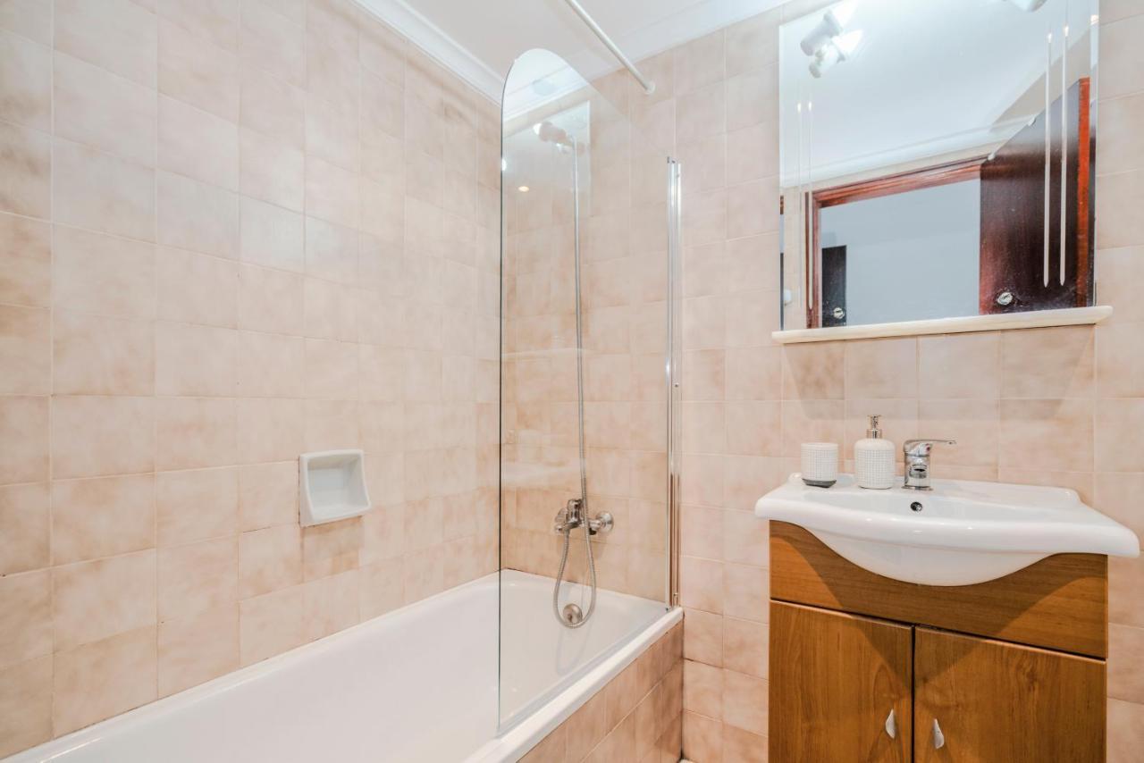 Lovely 1Bed Flat Short Walk To The Marina Vilamoura Quarteira Exterior photo