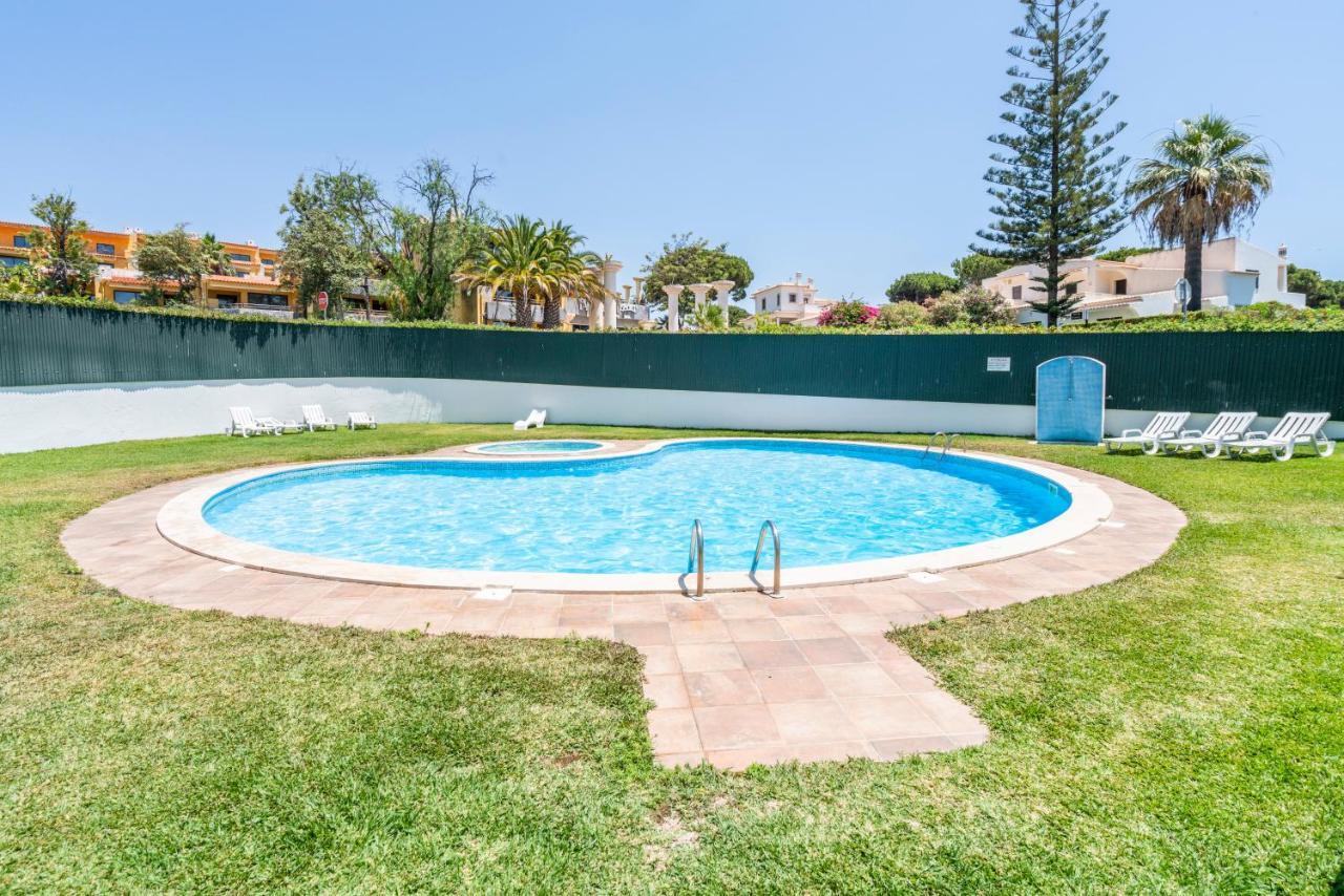 Lovely 1Bed Flat Short Walk To The Marina Vilamoura Quarteira Exterior photo